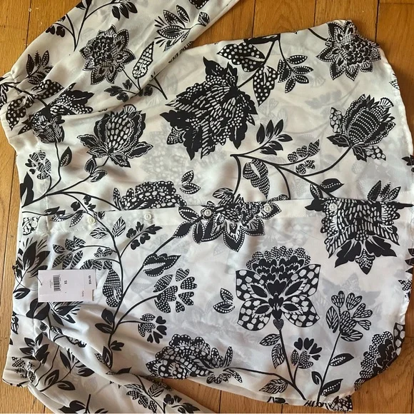 NEW Banana Republic Off the shoulder Blouse - Picture 6 of 6